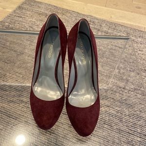 Sergio Rossi eggplant suede heels. size 38.5